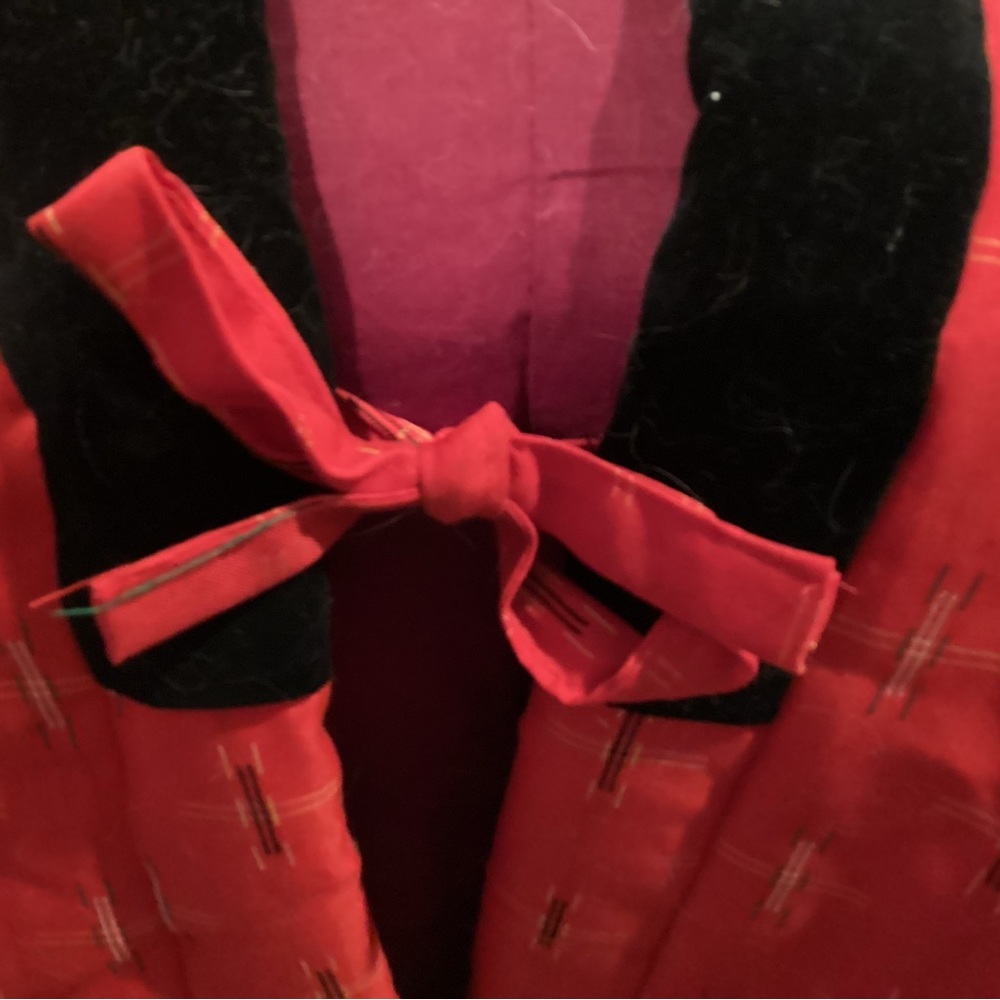 SOLD! Vintage Chinese Red Padded Jacket - Picture 5 of 5